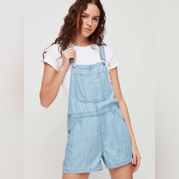 Aritzia TNA Senryu Shorts Denim Overalls Medium Light Wash Women’s Jean XS - Picture 1 of 9